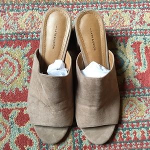 🌸 SPRING! Beige Open Toe Faux Suede Mule